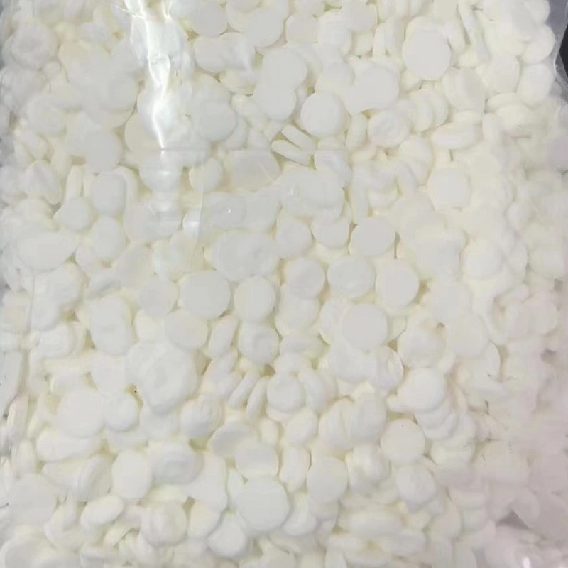 Cloruro de docosiltrimetilamonio granular y escamoso 2231 CAS 17301-53-0